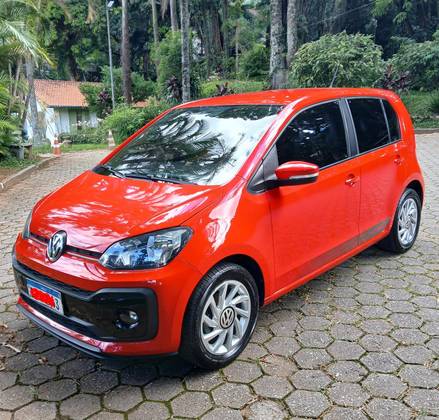 VOLKSWAGEN UP 1.0 170 TSI TOTAL FLEX CONNECT 4P MANUAL